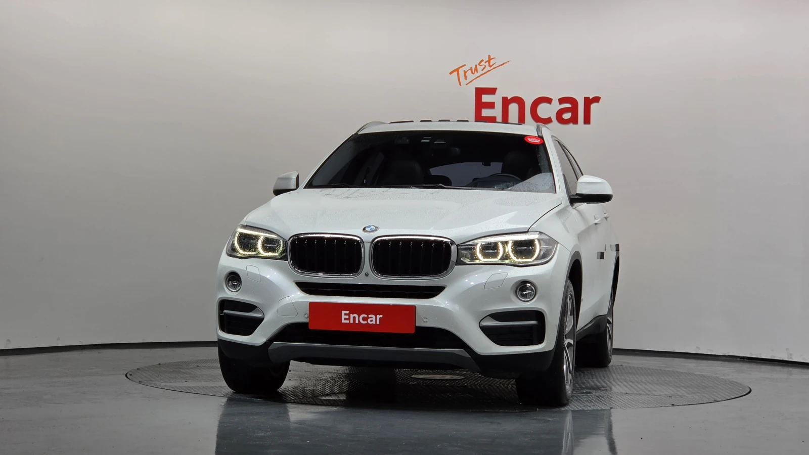 BMW X6 xDrive30d* ЕЛ. БАГАЖНИК* HUD* 360* КРАЙНА ЦЕНА, снимка 3 - Автомобили и джипове - 55348607