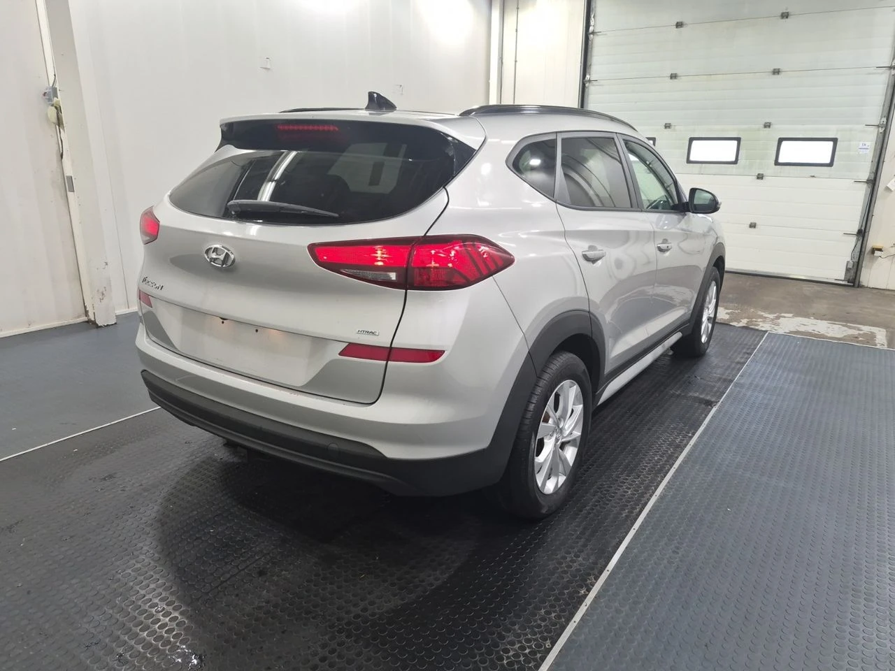 Hyundai Tucson PREFERRED, снимка 3 - Автомобили и джипове - 55725402