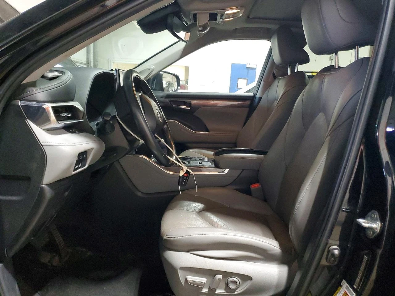 Toyota Highlander 2.5l Hybrid Limited, снимка 7 - Автомобили и джипове - 56217493
