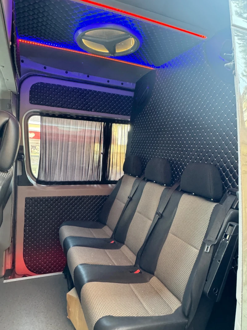 Mercedes-Benz Sprinter 319 VIP, снимка 9 - Бусове и автобуси - 49572376