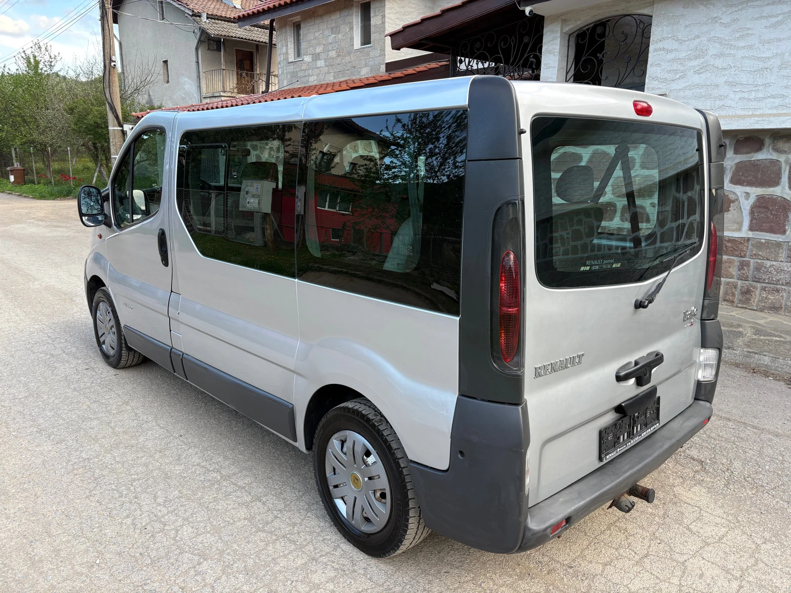 Renault Trafic 1.9 DTI, снимка 3 - Бусове и автобуси - 54072565