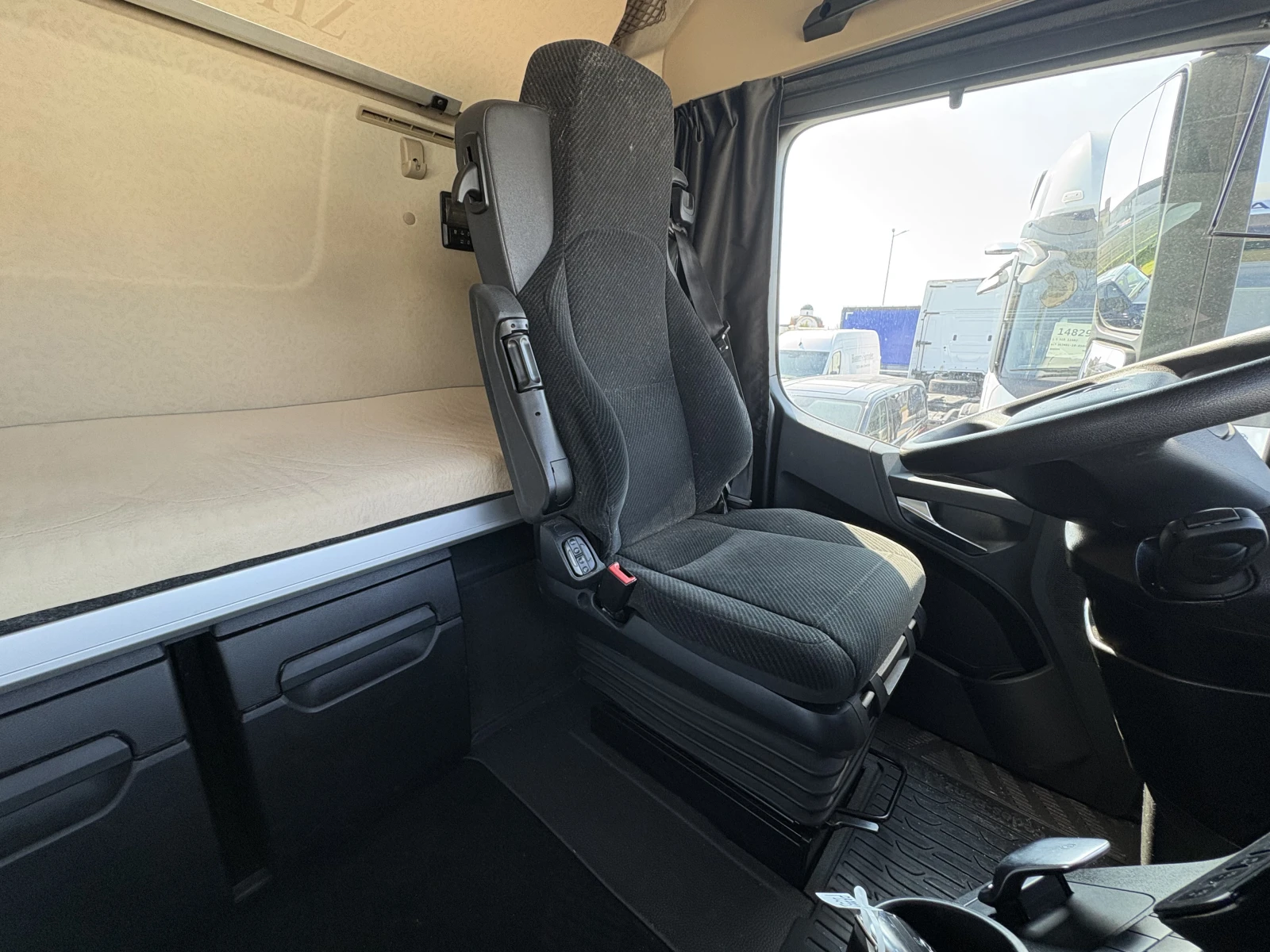 Mercedes-Benz Actros 1845 LS 4x2, снимка 12 - Камиони - 53782065