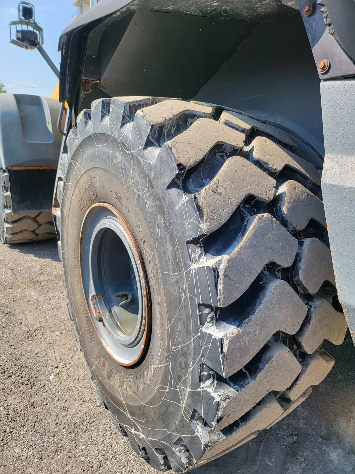   Liebherr 566 | Mobile.bg   11