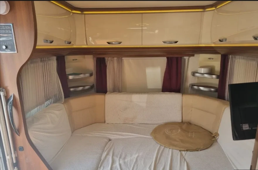 Каравана Hobby VIP LUXURY * КРАЙНА ЦЕНА* , снимка 5 - Каравани и кемпери - 55982927