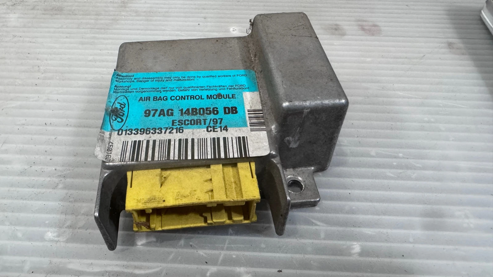Airbag  /  /  a Ford Escord - 97AG14B056 | Mobile.bg   1