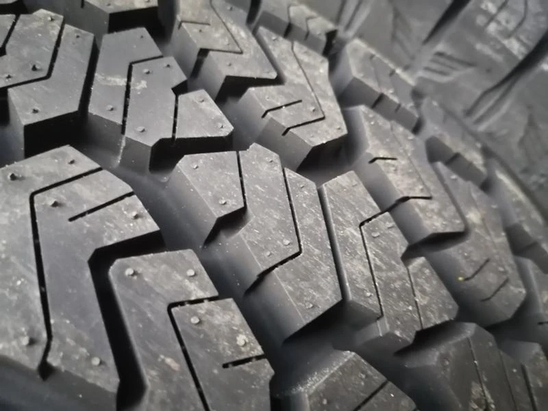 Гуми Всесезонни 245/70R16, снимка 12 - Гуми и джанти - 33283488