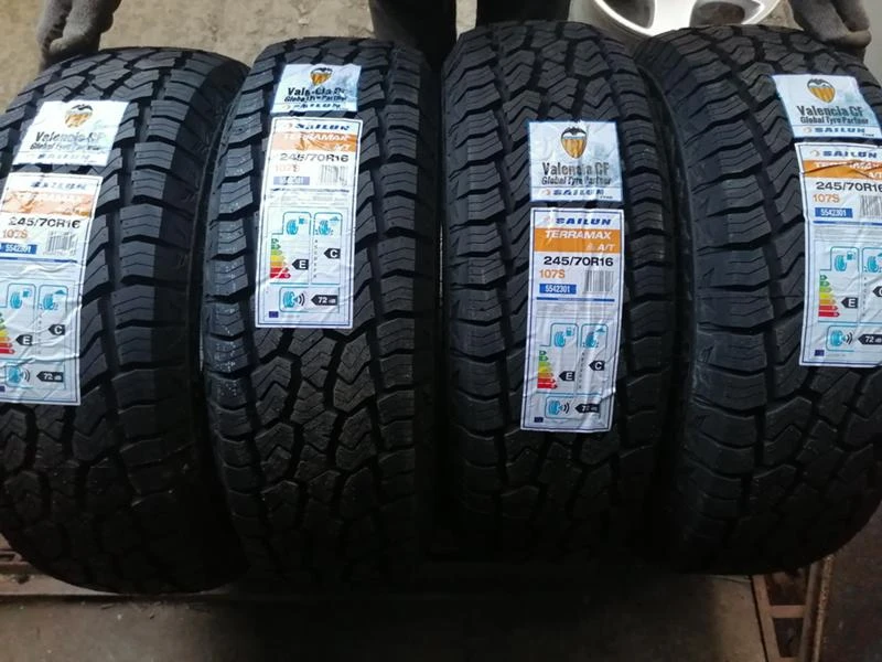 Гуми Всесезонни 245/70R16, снимка 1 - Гуми и джанти - 33283488