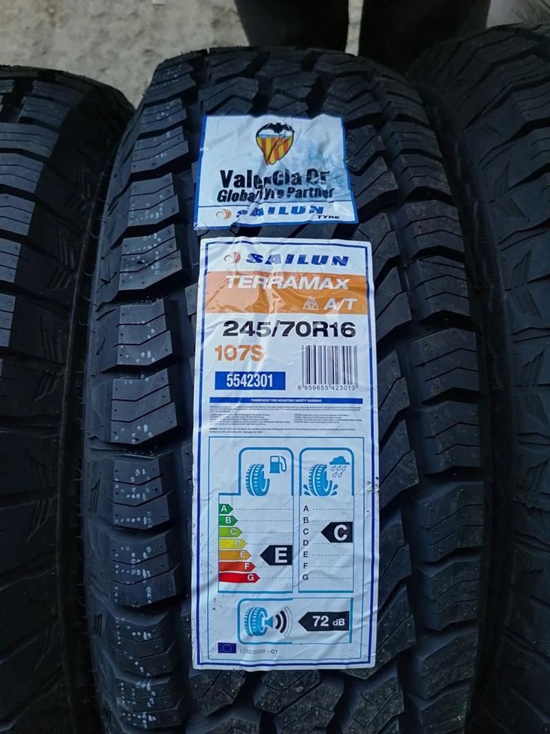 Гуми Всесезонни 245/70R16, снимка 3 - Гуми и джанти - 33283488