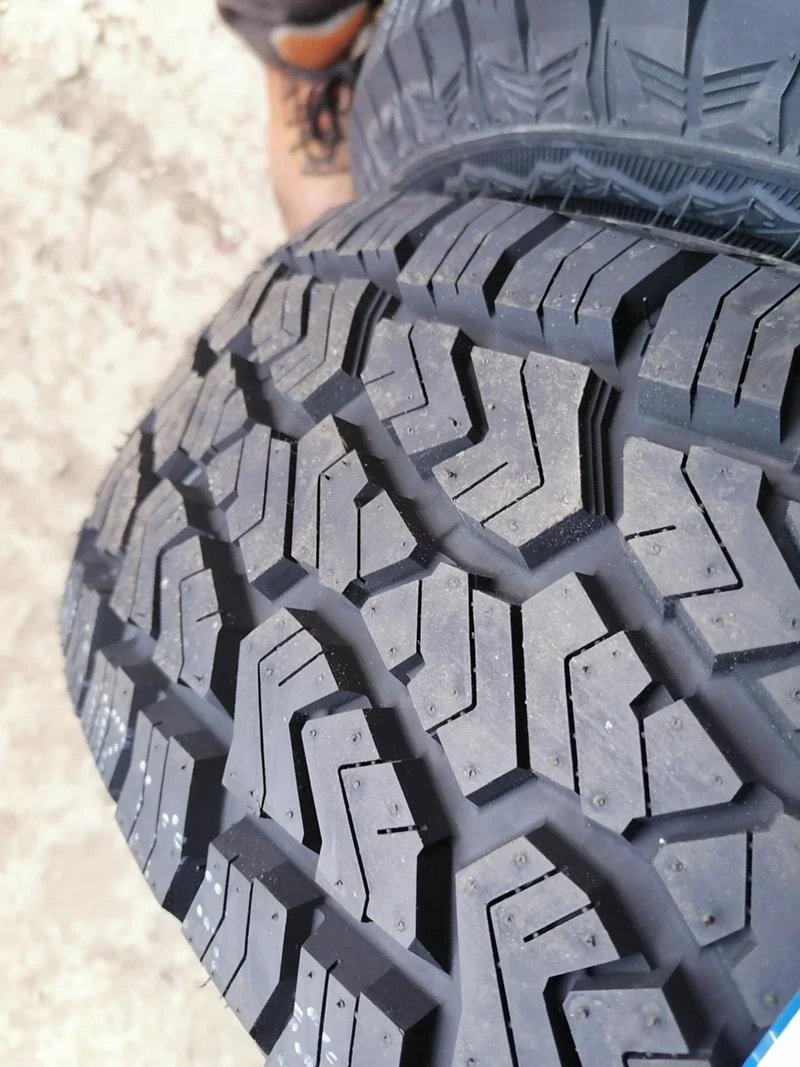 Гуми Всесезонни 245/70R16, снимка 5 - Гуми и джанти - 33283488