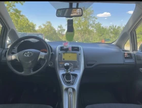 Toyota Auris D4d keyless сервизна книжка, снимка 7