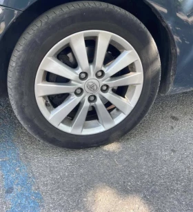 Toyota Auris D4d keyless сервизна книжка, снимка 11