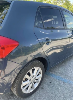 Toyota Auris D4d keyless сервизна книжка, снимка 4