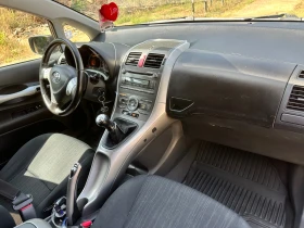 Toyota Auris, снимка 7