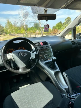 Toyota Auris, снимка 6