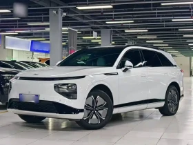 ������ Xpeng G9
