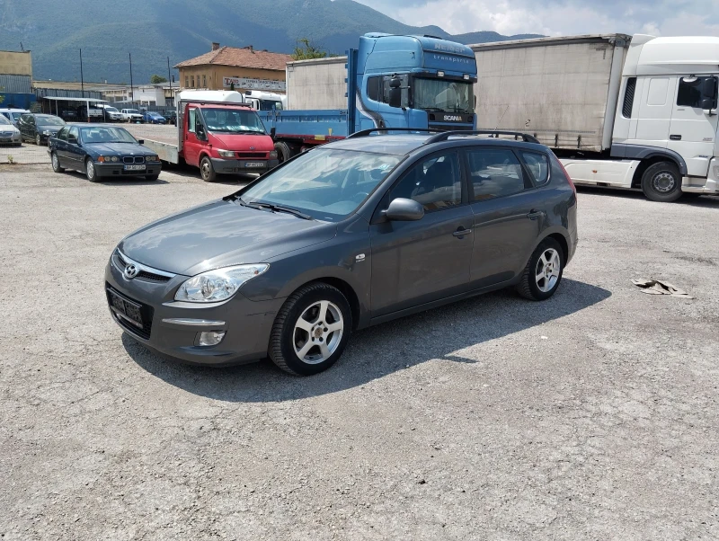 Hyundai I30 1.6crdi, снимка 2 - Автомобили и джипове - 46843635