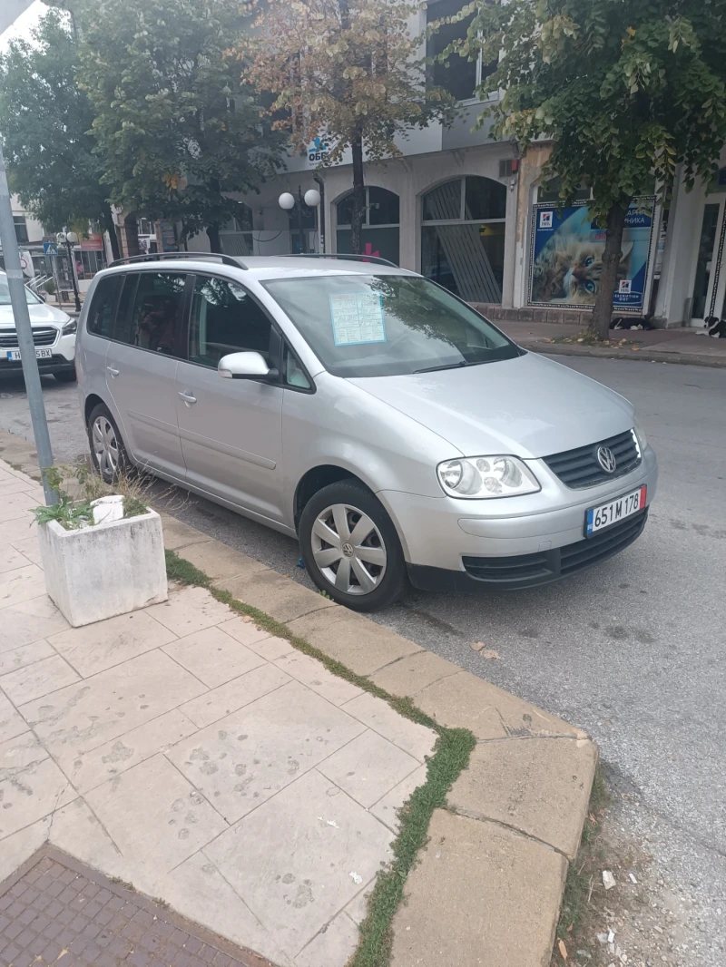 VW Touran, снимка 1 - Автомобили и джипове - 47342201