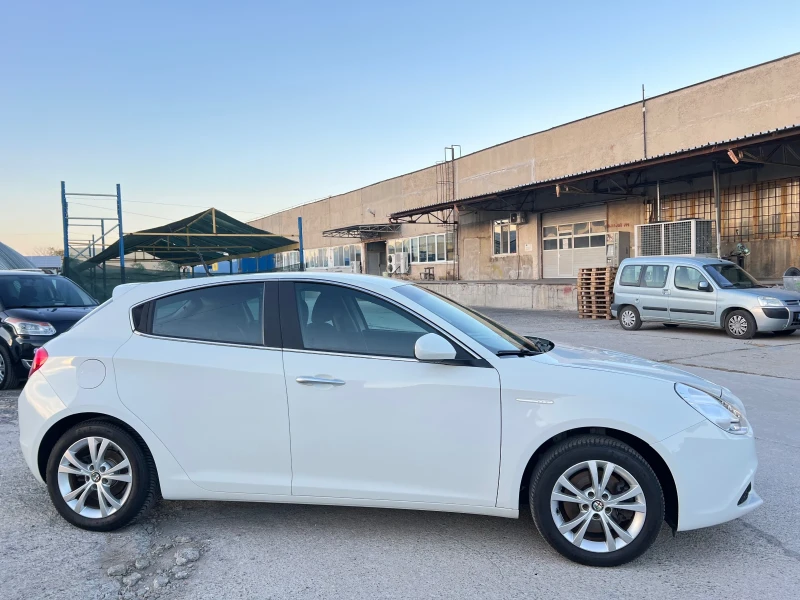 Alfa Romeo Giulietta 1.4/LPG, снимка 4 - Автомобили и джипове - 47783141