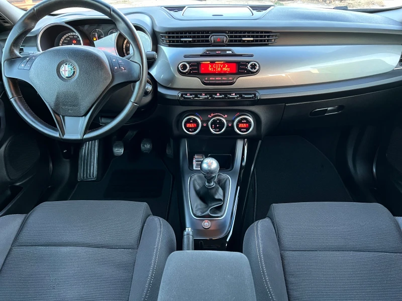 Alfa Romeo Giulietta 1.4/LPG, снимка 11 - Автомобили и джипове - 47783141