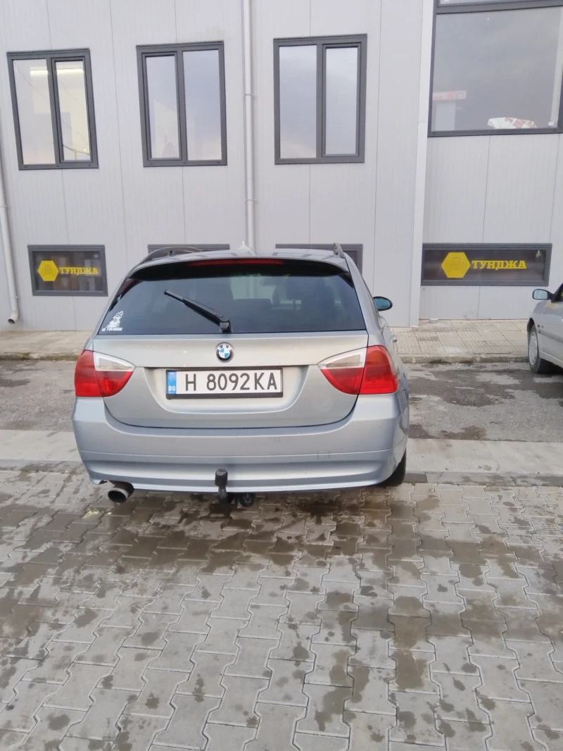 BMW 320, снимка 8 - Автомобили и джипове - 48009853