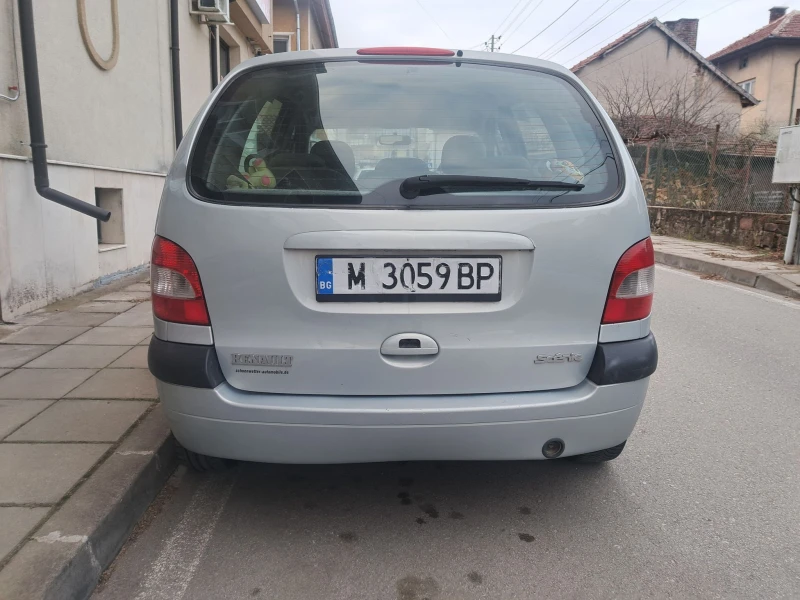 Renault Scenic, снимка 2 - Автомобили и джипове - 48998187