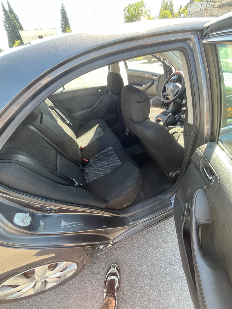 Toyota Avensis, снимка 8 - Автомобили и джипове - 52324856