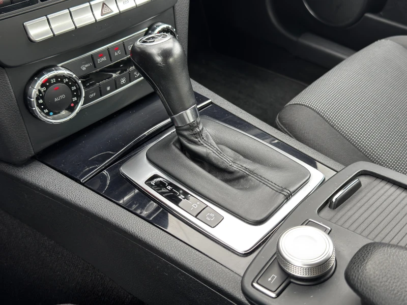 Mercedes-Benz C 200 CDI BlueEfficiency Executive 🇮🇹, снимка 14 - Автомобили и джипове - 52345966