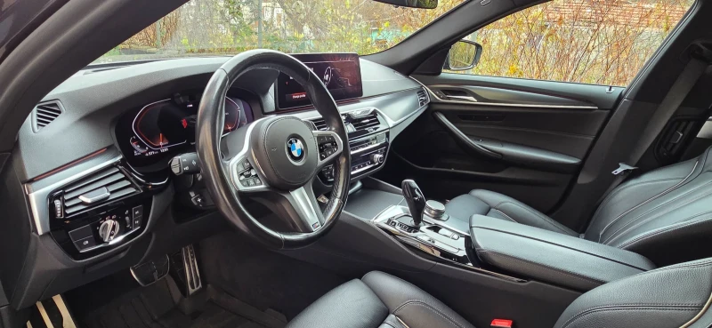 BMW 530 BMW530d Xdrive* M Sport* Laser* Head up, снимка 15 - Автомобили и джипове - 52481759