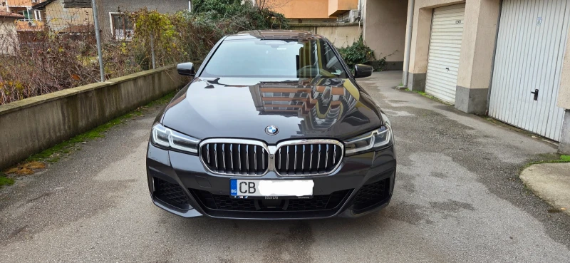 BMW 530 BMW530d Xdrive* M Sport* Laser* Head up, снимка 2 - Автомобили и джипове - 52481759