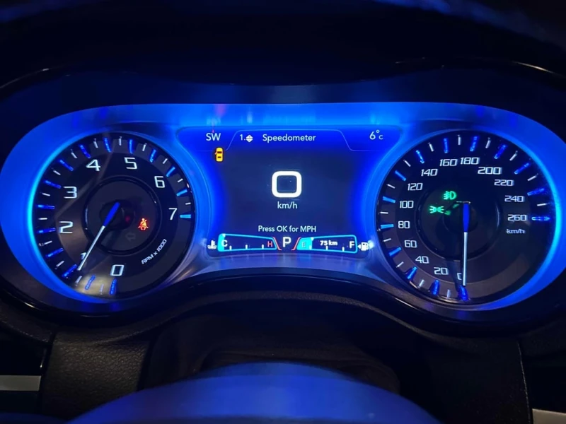 Chrysler 300c * 300S * CARFAX * БЕЗ ПЪРВОНАЧАЛНА ВНОСКА, снимка 8 - Автомобили и джипове - 52950792