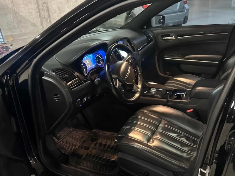 Chrysler 300c * 300S * CARFAX * БЕЗ ПЪРВОНАЧАЛНА ВНОСКА, снимка 5 - Автомобили и джипове - 52950792