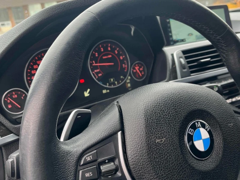 BMW 330 2017 XDRIVE B48 * БЕЗ ПЪРВОНАЧАЛНА ВНОСКА* , снимка 14 - Автомобили и джипове - 52951405