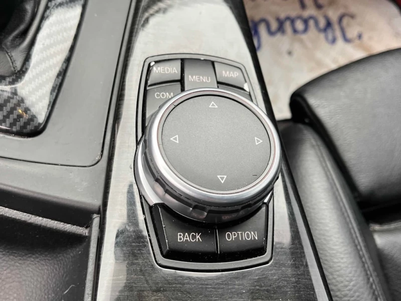 BMW 330 2017 XDRIVE B48 * БЕЗ ПЪРВОНАЧАЛНА ВНОСКА* , снимка 15 - Автомобили и джипове - 52951405