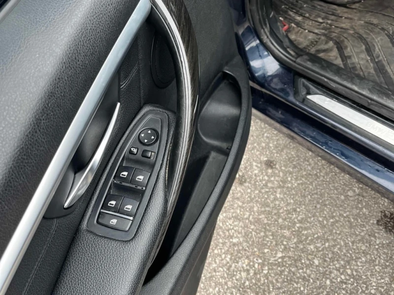 BMW 330 2017 XDRIVE B48 * БЕЗ ПЪРВОНАЧАЛНА ВНОСКА* , снимка 13 - Автомобили и джипове - 52951405