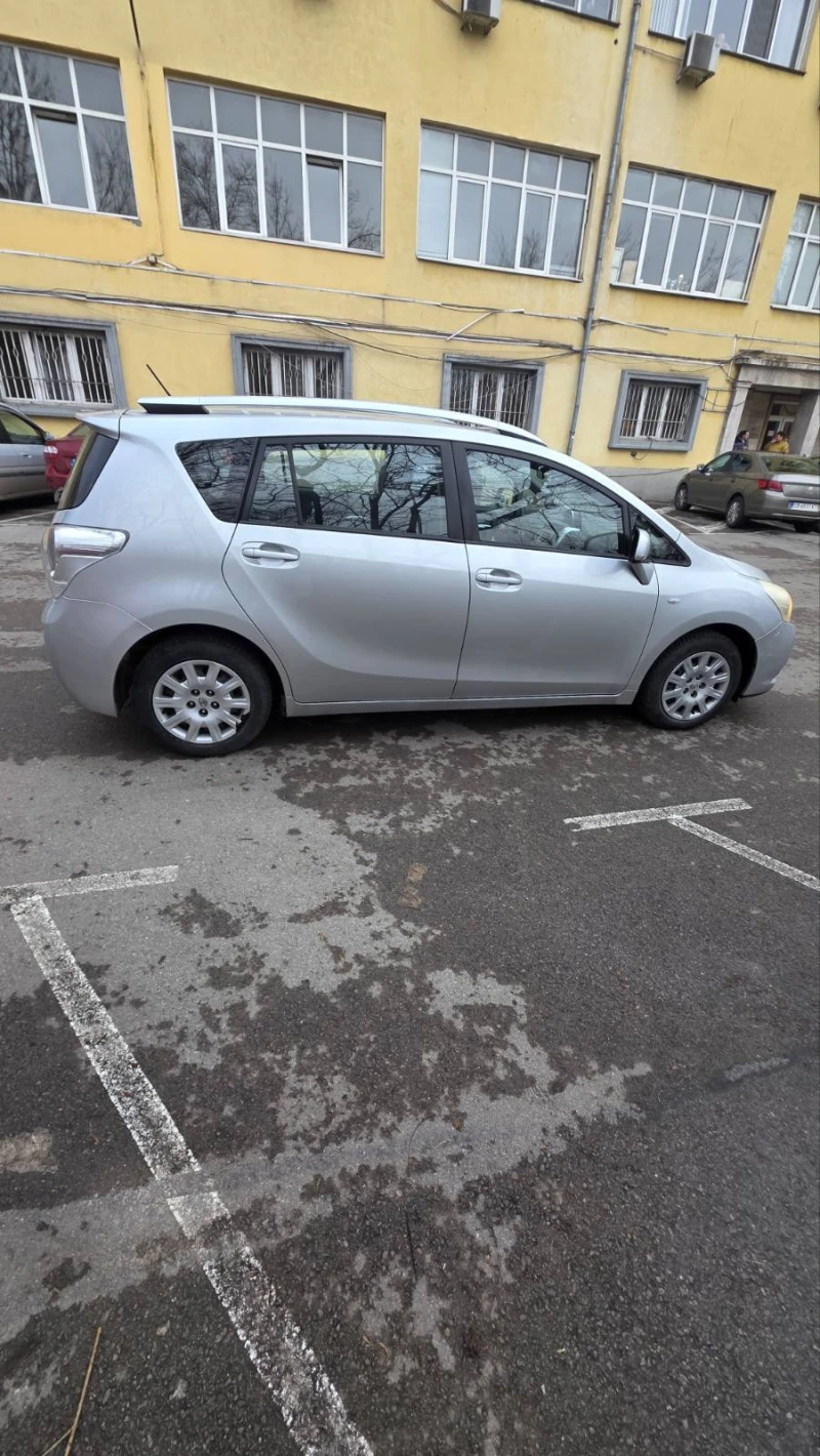 Toyota Verso, снимка 6 - Автомобили и джипове - 53263959