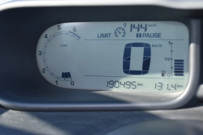 Citroen C3 Picasso, снимка 8 - Автомобили и джипове - 53479408