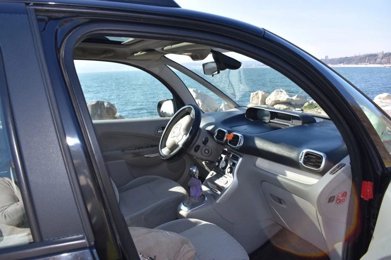 Citroen C3 Picasso, снимка 7 - Автомобили и джипове - 53479408