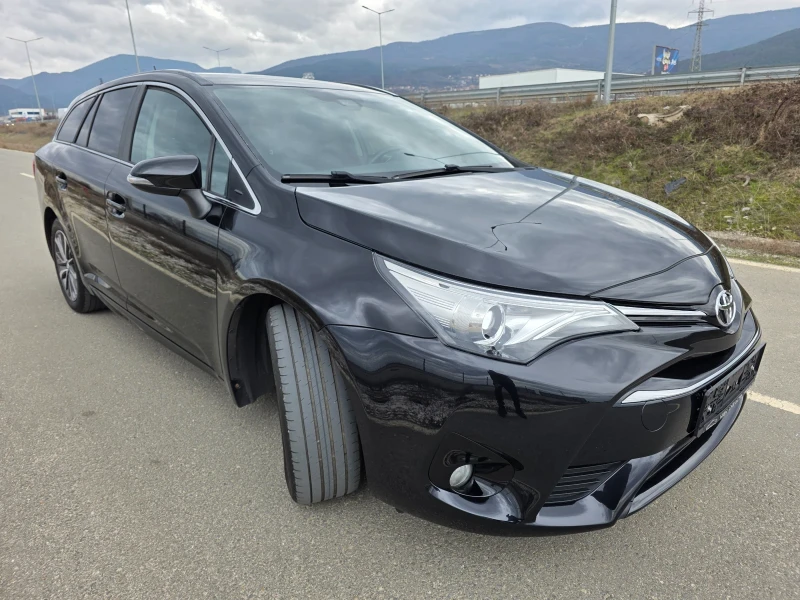 Toyota Avensis 1.8 Vvti Навигация Evro 6 KeyLess Go Line assist, снимка 3 - Автомобили и джипове - 53578359