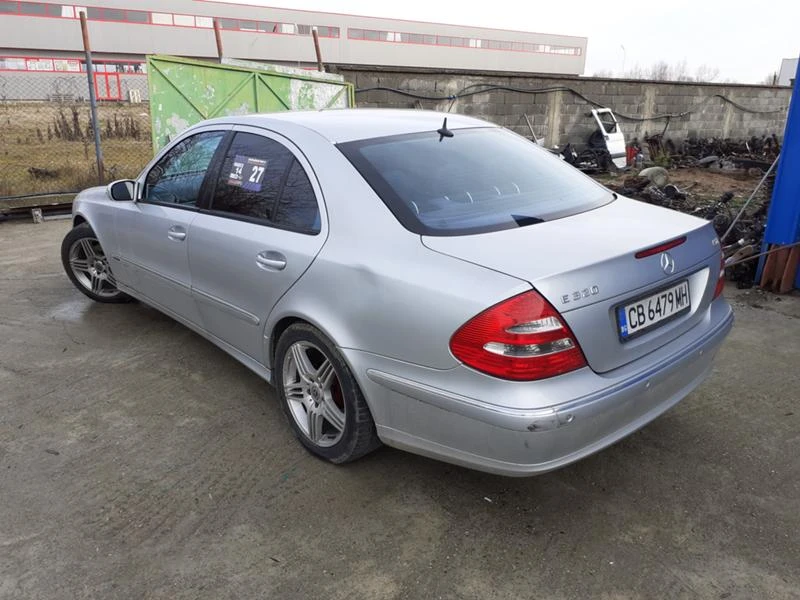 Mercedes-Benz E 320 3.2 CDI V6 224 к.с,7Gtronik, снимка 3 - Автомобили и джипове - 31153528