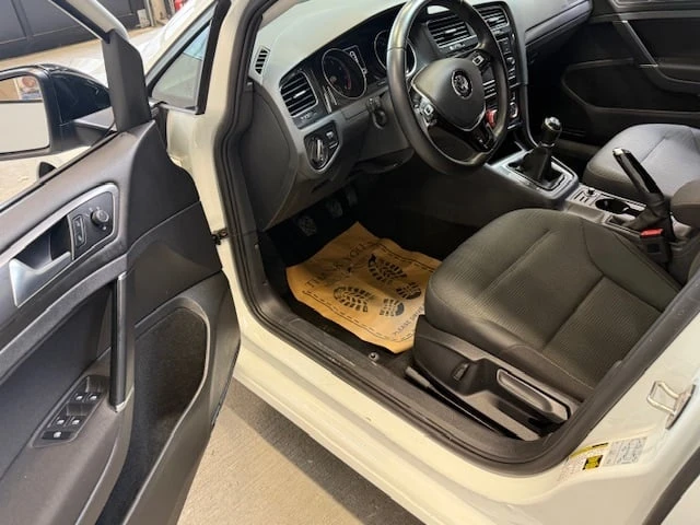 VW Golf * Comfortline 5 door Manual * CARFAX * БЕЗ ПЪРВОНА - изображение 5