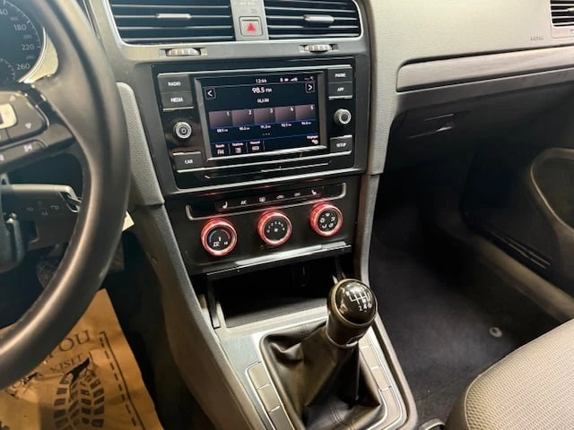 VW Golf * Comfortline 5 door Manual * CARFAX * БЕЗ ПЪРВОНА - изображение 9