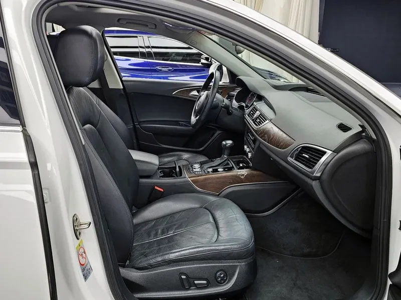 Audi A6 2.0 TDI, снимка 11 - Автомобили и джипове - 53272421