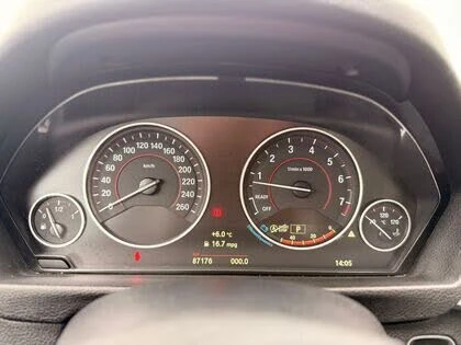 BMW 330 xDrive* АвтоКредит* (ЦЕНА ДО БГ), снимка 11 - Автомобили и джипове - 53304172