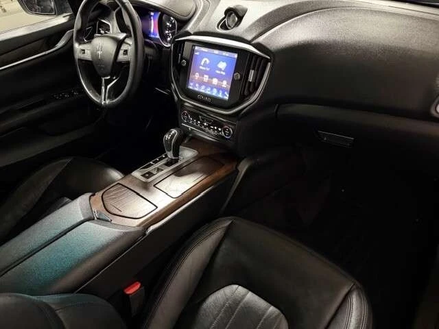 Maserati Ghibli * M157 * CARFAX * ЦЕНА ДО БГ, снимка 16 - Автомобили и джипове - 53368889