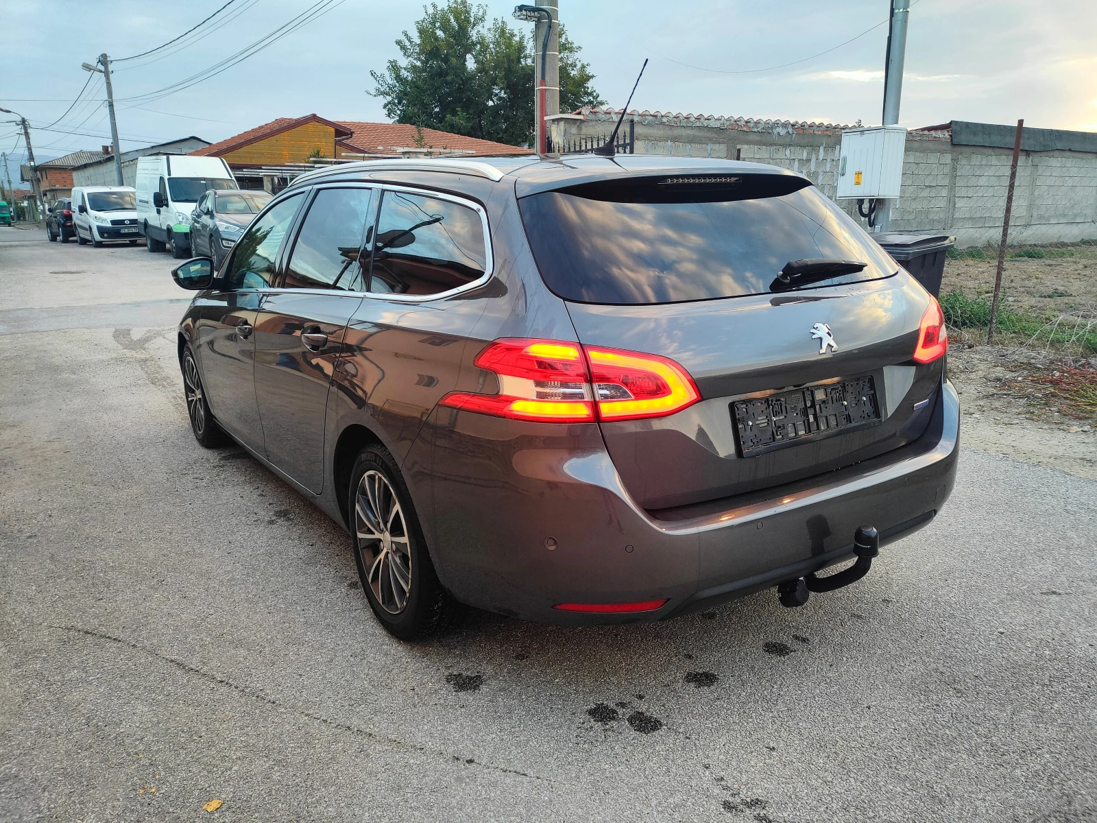 Peugeot 308 Allure/Keyless/Auto/EURO6 - изображение 3