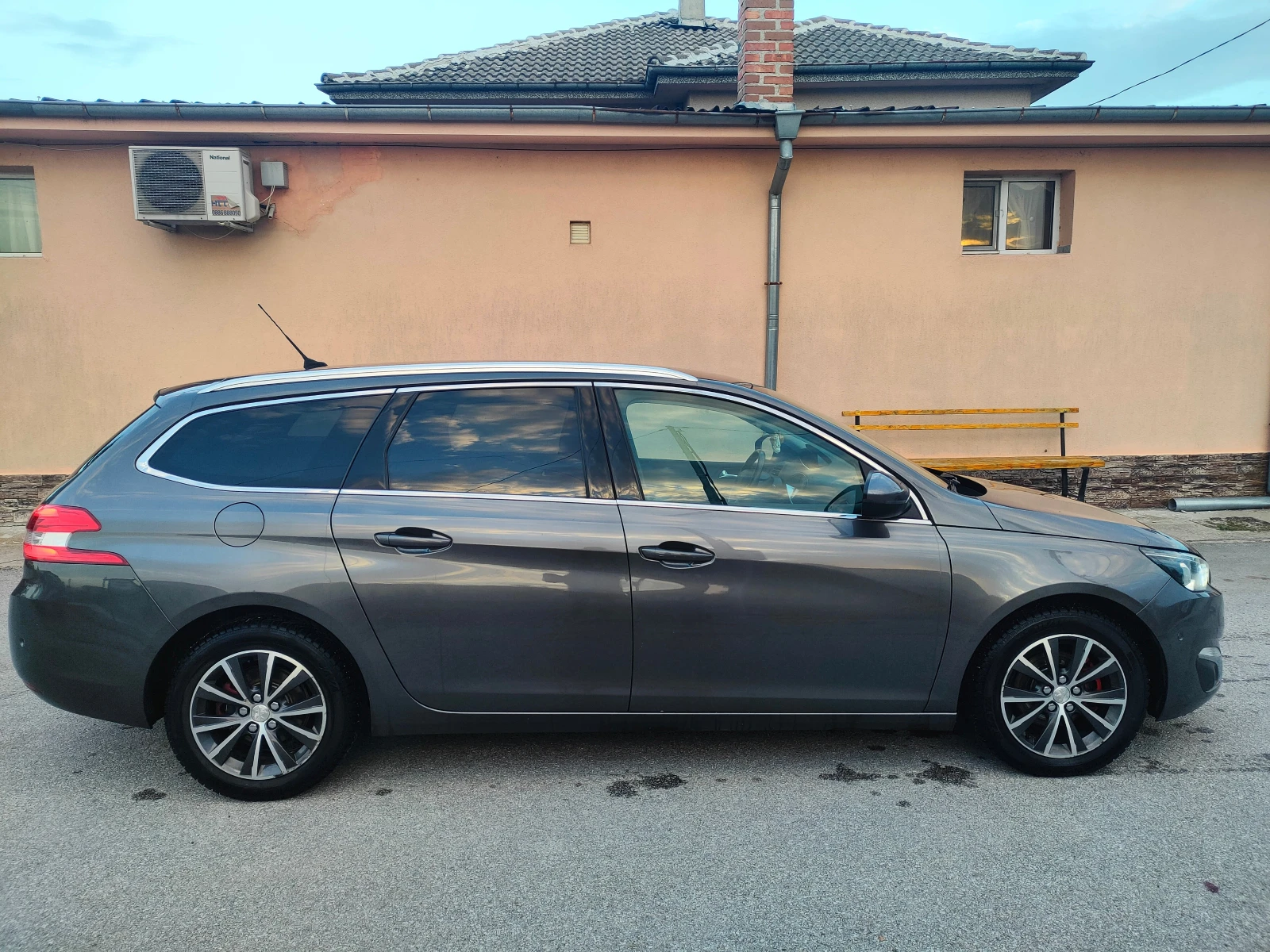 Peugeot 308 Allure/Keyless/Auto/EURO6 - изображение 5