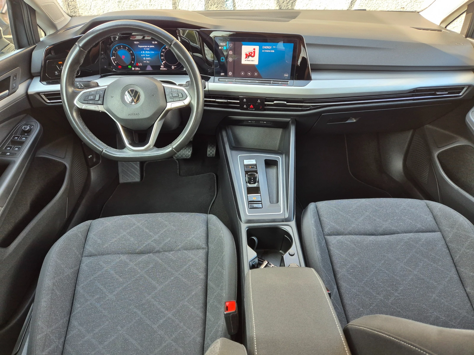 VW Golf eTSI-DSG-HIBRID-LED-DISTRONIC-LINE ASSIST-DIGITAL - изображение 8