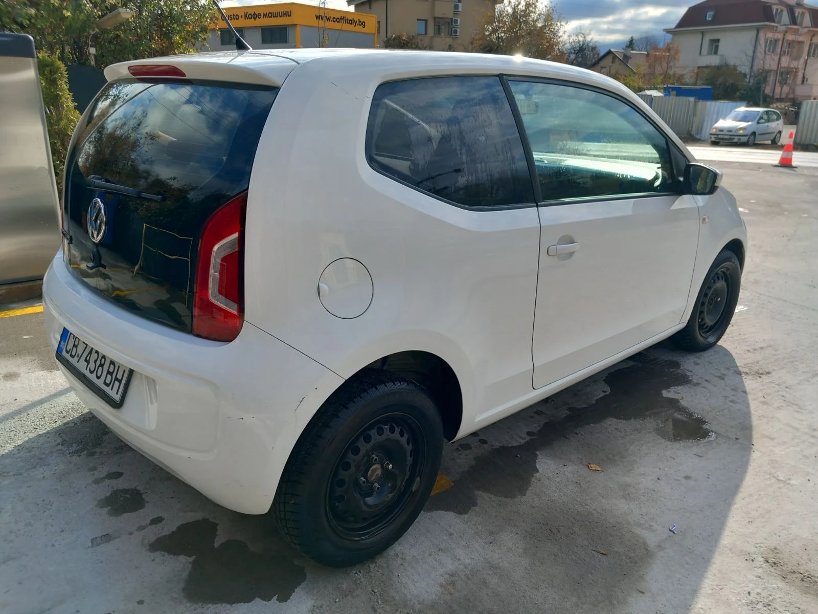 VW Up 1.0 - изображение 4