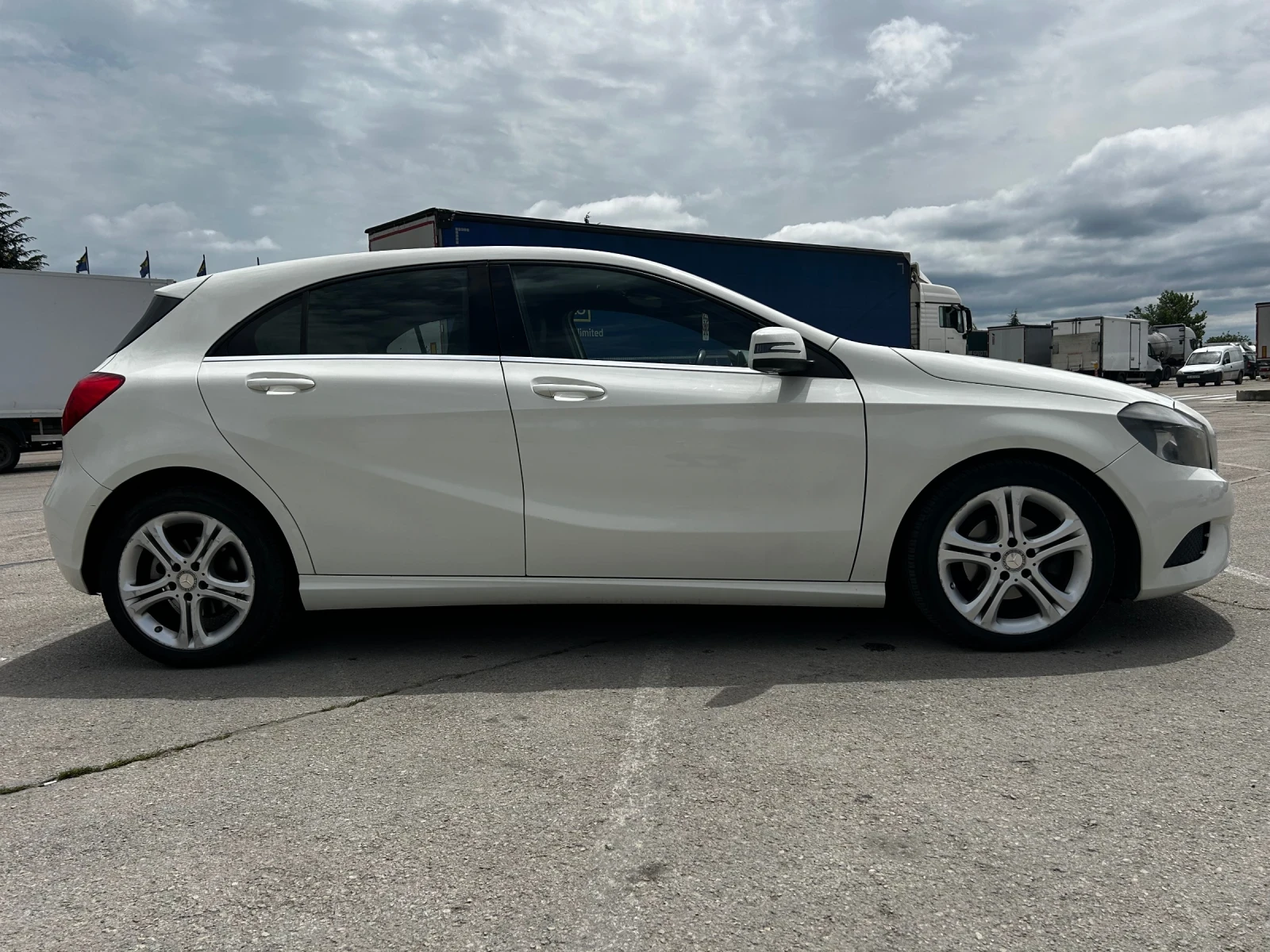 Mercedes-Benz A 180  - изображение 4
