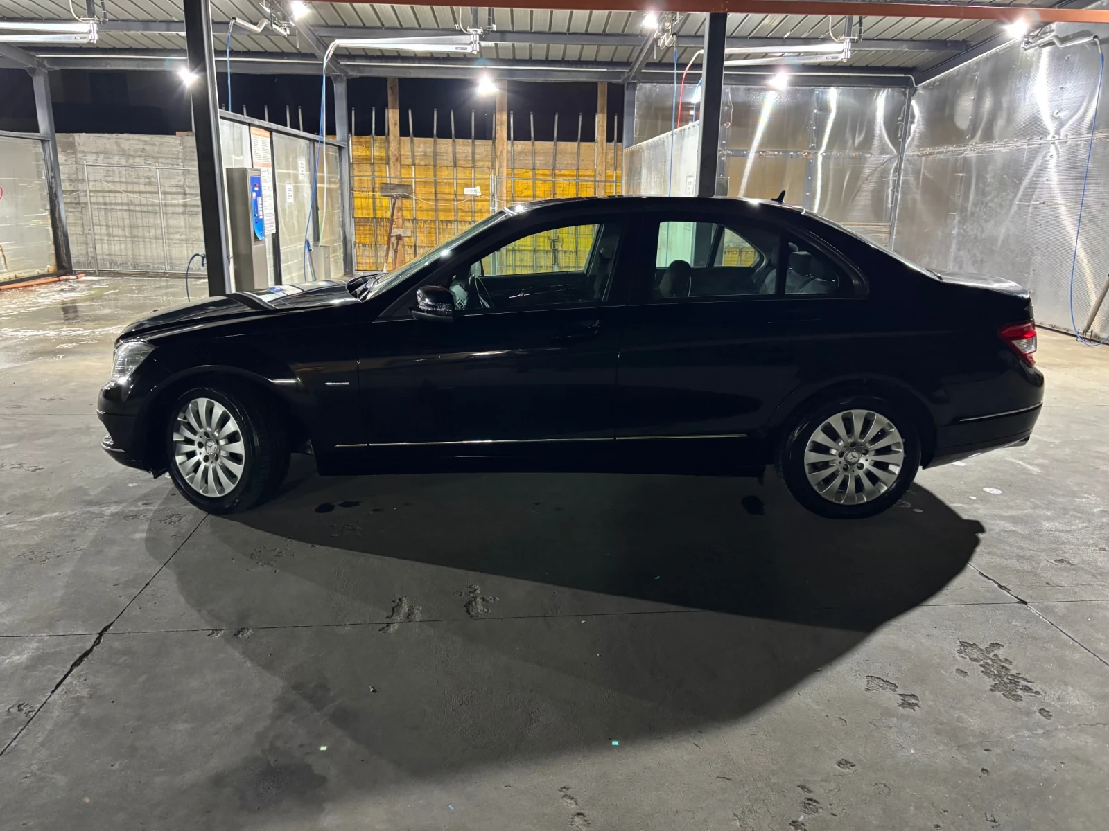 Mercedes-Benz C 220 CDI Elegance ОМ646, снимка 3 - Автомобили и джипове - 56382346
